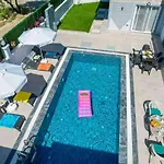 Vila For Families In Nature