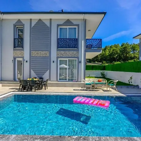 For Families In Nature Villa